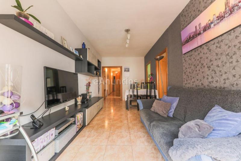 Apartamento en venta en  Nou Barris, Barcelona