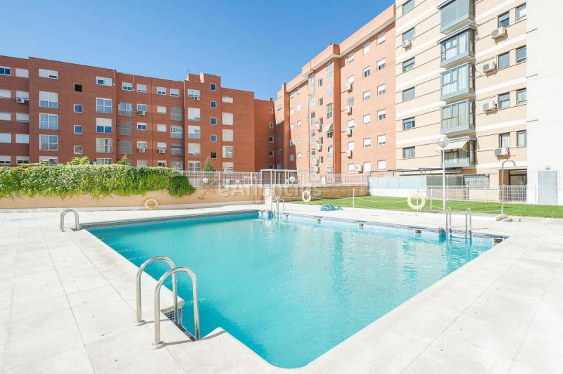 Apartamento en venta en  Villaverde, Madrid