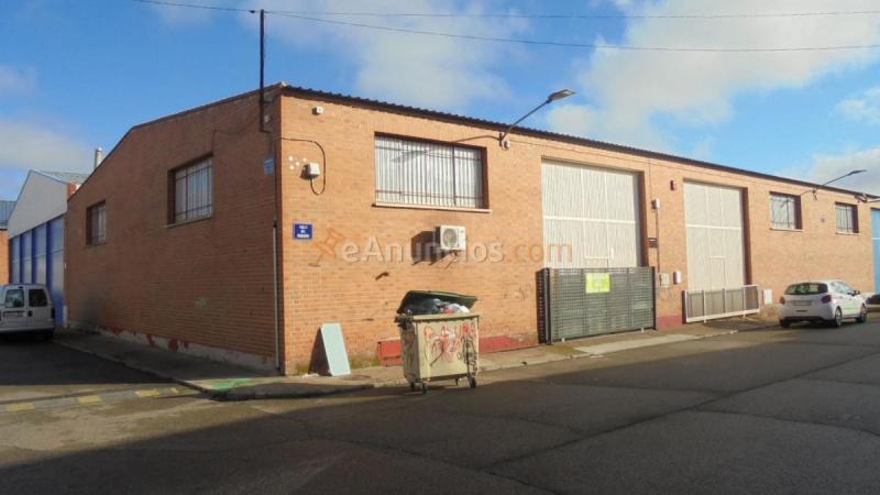 Edificio en alquiler en Calle Vanadio, B Estación - Cruz Roja, Illescas