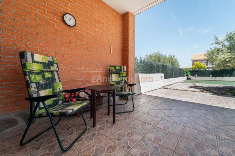 Adosado en venta en  Pioz