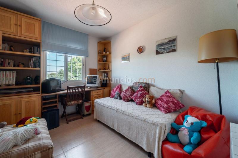 Adosado en venta en  Pioz