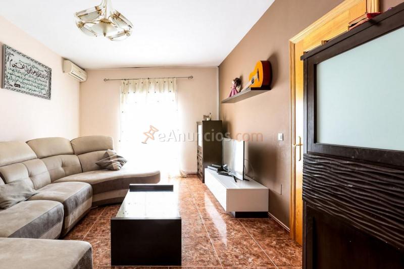 Adosado en venta en  Adra