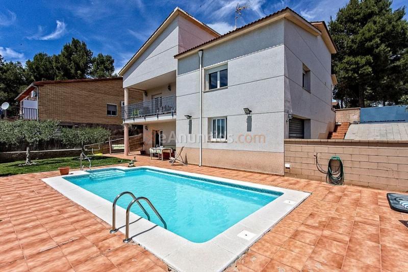 Adosado en venta en  La Torre de Claramunt