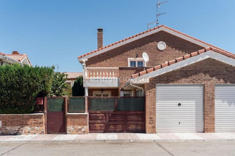 Adosado en venta en  Fontanar