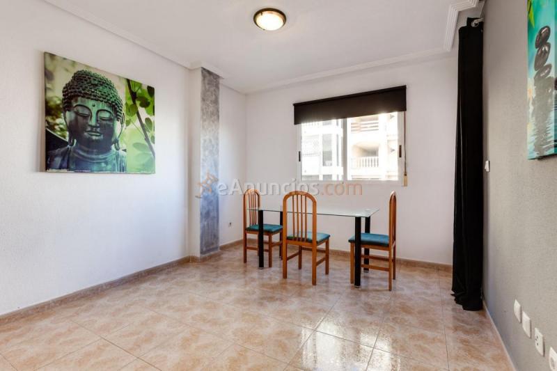 Apartamento en venta en Calle San Policarpo, Torrevieja, Centro, Torrevieja