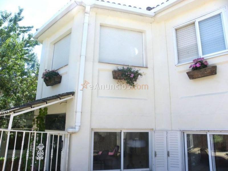 Casa en venta en  Navalagamella