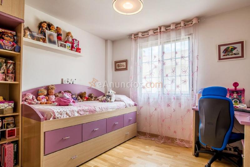 Adosado en venta en  Ensanche, Alcalá de Henares