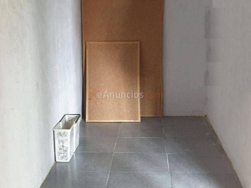 Local Comercial en venta en  Valdepelayo - Montepinos - Arroyo Culebro, Leganés