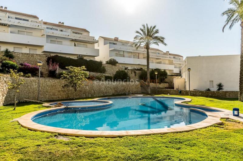 Adosado en venta en  Relleu