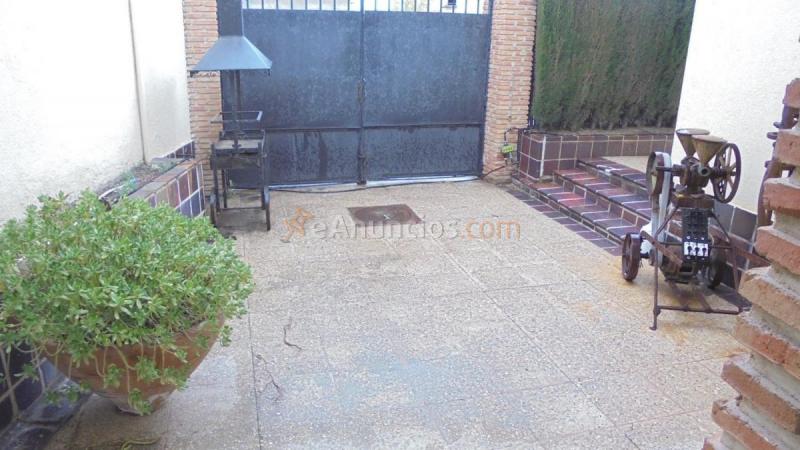 Adosado en venta en  Alameda de la Sagra