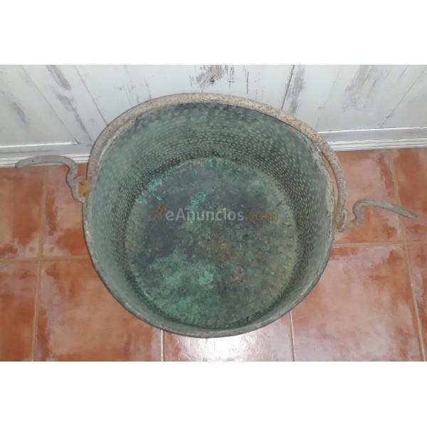 ANTIGUO GRAN CALDERO DE COBRE SIGLO XIX