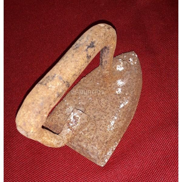 PLANCHA DE HIERRO SIGLO XIX