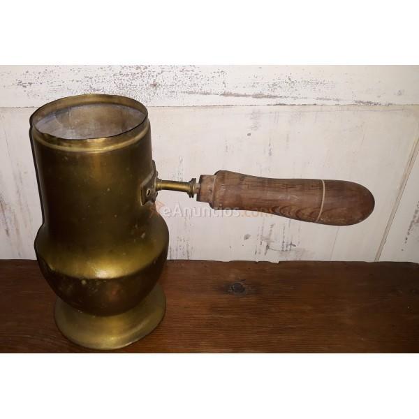 CHOCOLATERA DE LATÓN SIGLO XX