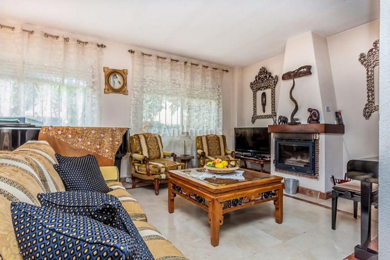 Adosado en venta en  Velilla de San Antonio