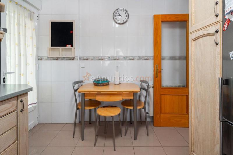 Adosado en venta en  Santorcaz