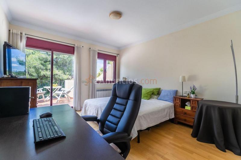 Adosado en venta en  Nueva Andalucía, Marbella