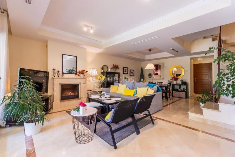 Adosado en venta en  Nueva Andalucía, Marbella