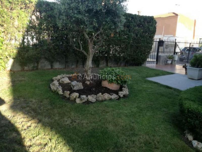 Adosado en venta en  ZORZALES, Olias del Rey