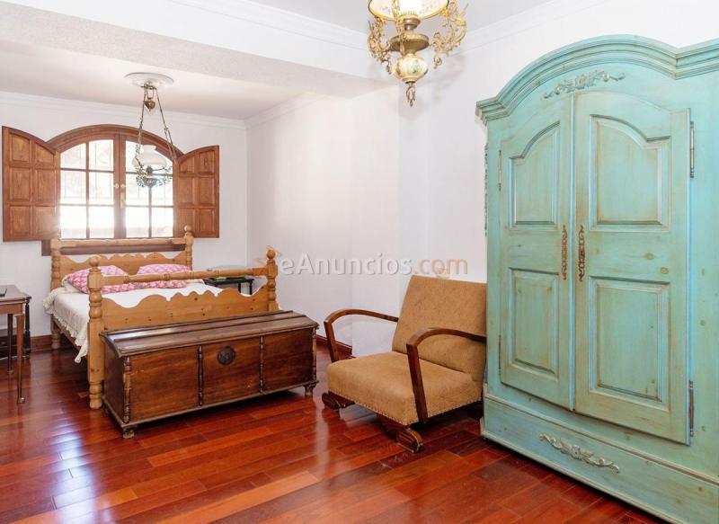 Adosado en venta en  Las Chapas-El Rosario, Marbella