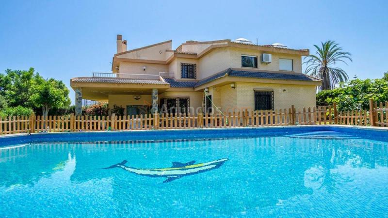 Adosado en venta en  Churriana, Málaga