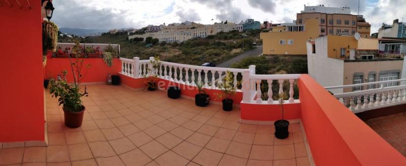 Casa en venta en  POETISA AGUSTINA ROMERO, Tamaraceite - San Lorenzo, Las Palmas de Gran Canaria