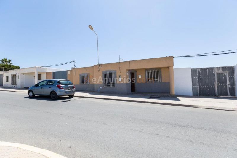 Adosado en venta en  Las Norias, El Ejido