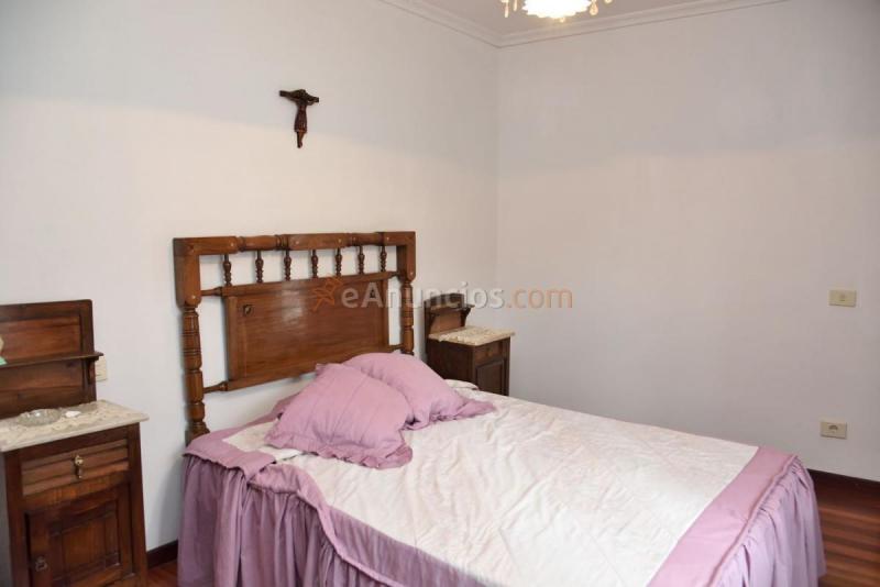 Adosado en venta en  Castro Caldelas