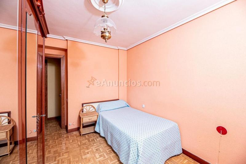 Apartamento en venta en Calle Caamaño, Delicias, Valladolid