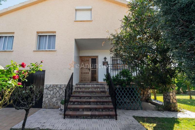 Adosado en venta en  Humanes