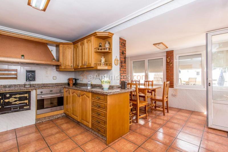 Adosado en venta en  Mansilla de las Mulas