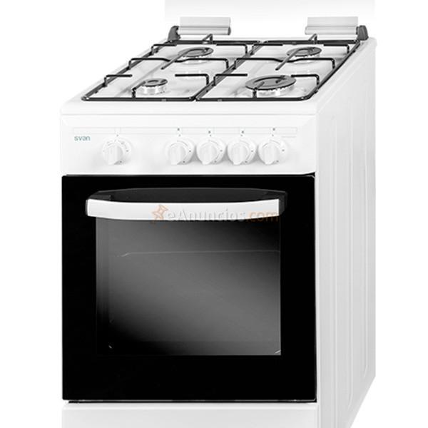 Cocina 4 fuegos + horno Svan gas SVK5502GBB blanco