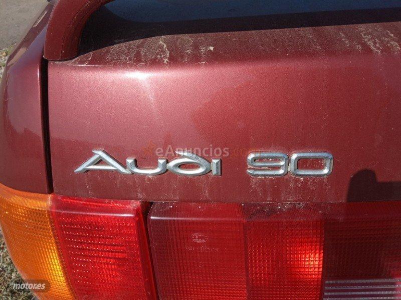 Audi 90 2.3 E 133 CV. de 1994 con 67.000 Km por 800 EUR. en Murcia