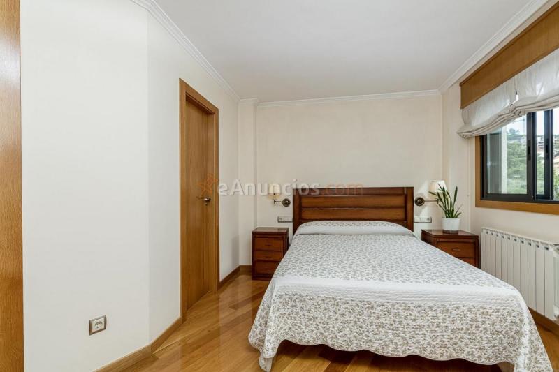 Atico en venta en  Poio