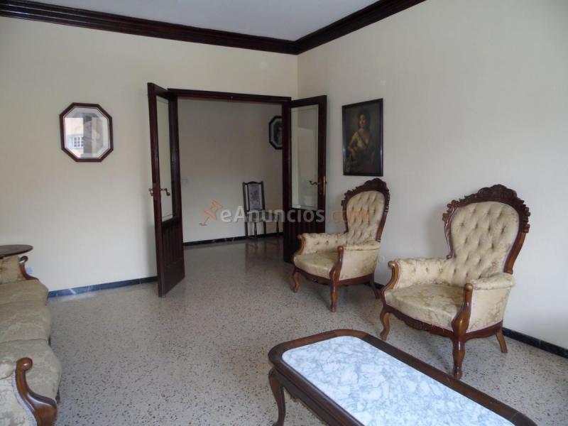 Casa en venta en  Av. Canarias, Vecindario-Los Llanos, Santa Lucía de Tirajana