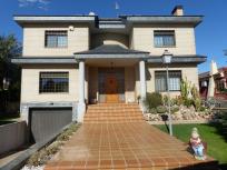 Adosado en venta en  El Paraiso-Los Almendros, L'Eliana