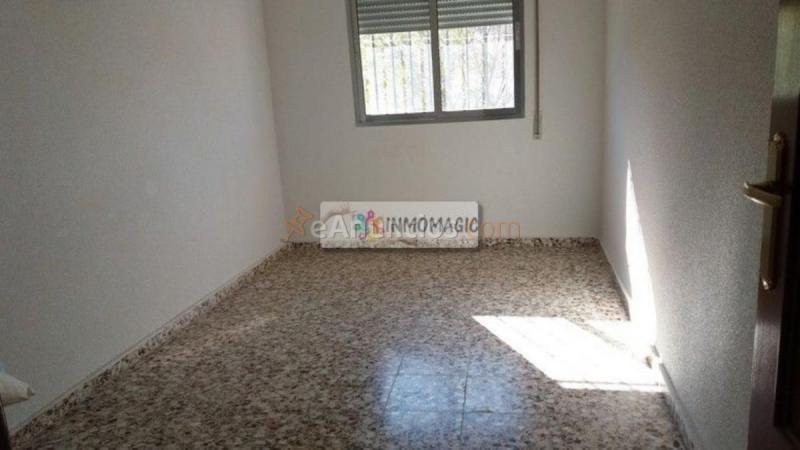 Casa en venta en  Novés