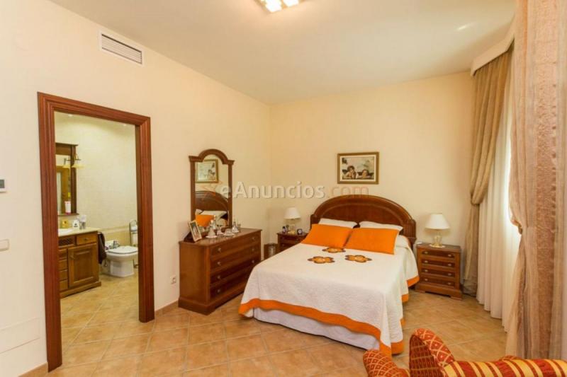 Adosado en venta en  Puerto de la Torre, Málaga