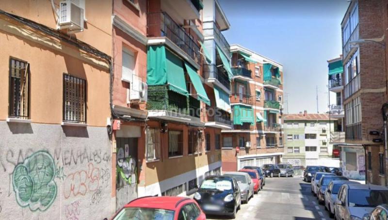Local Comercial en venta en Calle Ademuz, Carabanchel, Madrid