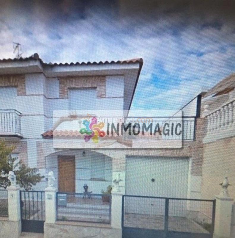 Adosado en venta en  Santo Domingo-Caudilla