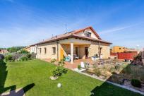 Adosado en venta en  Hontanares de Eresma