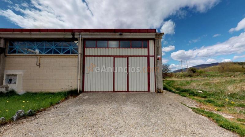 Edificio en venta en Calle Virgen del Mar, Santibañez de la Peña