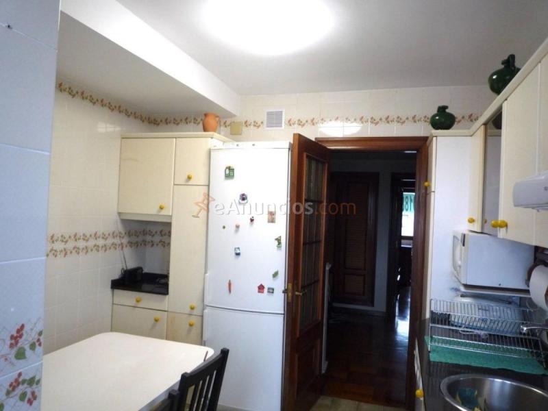 Apartamento en alquiler en Calle Pintor Carreño Miranda, Este, Gijón