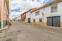 Adosado en venta en  Villasabariego