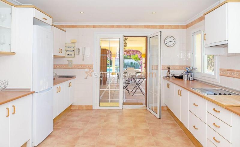 Adosado en venta en  Marbella Pueblo, Marbella