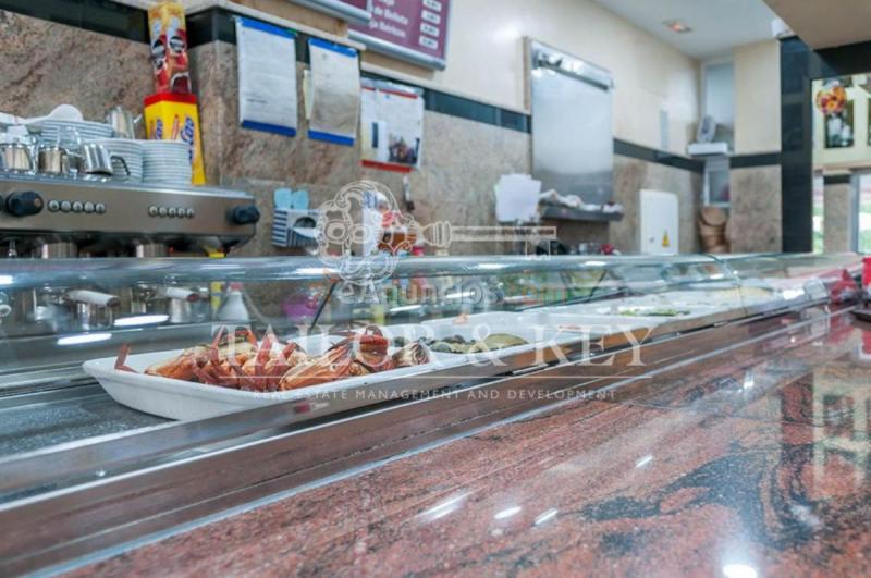 Local Comercial en venta en Calle Peironcely, Puente de Vallecas, Madrid