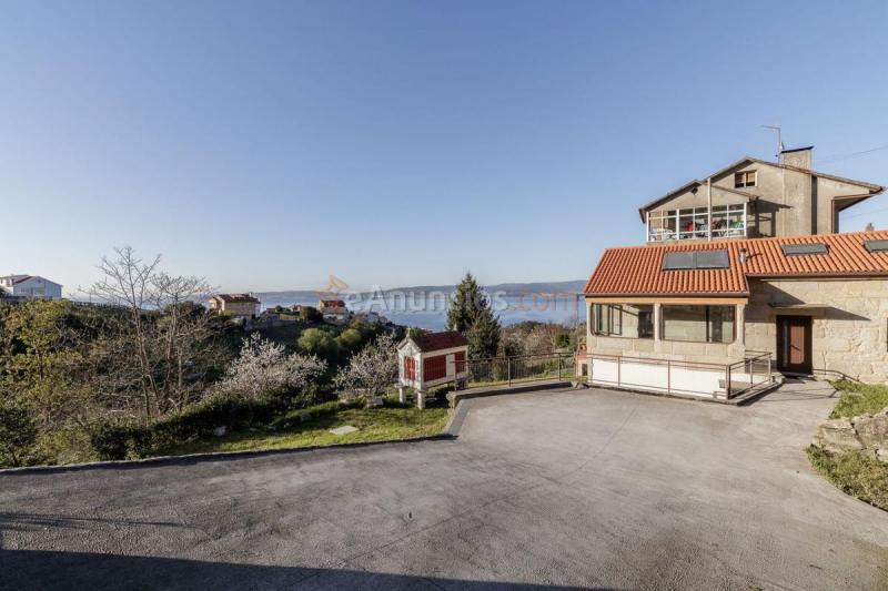 Adosado en venta en  Bueu