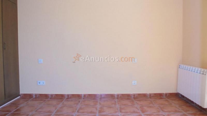 Adosado en venta en  Esquivias