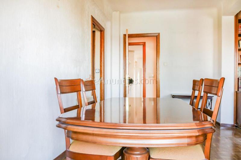 Apartamento en venta en  Ciudad Lineal, Madrid