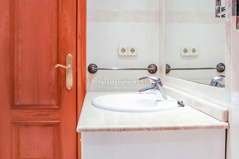 Apartamento en venta en  Ciudad Lineal, Madrid