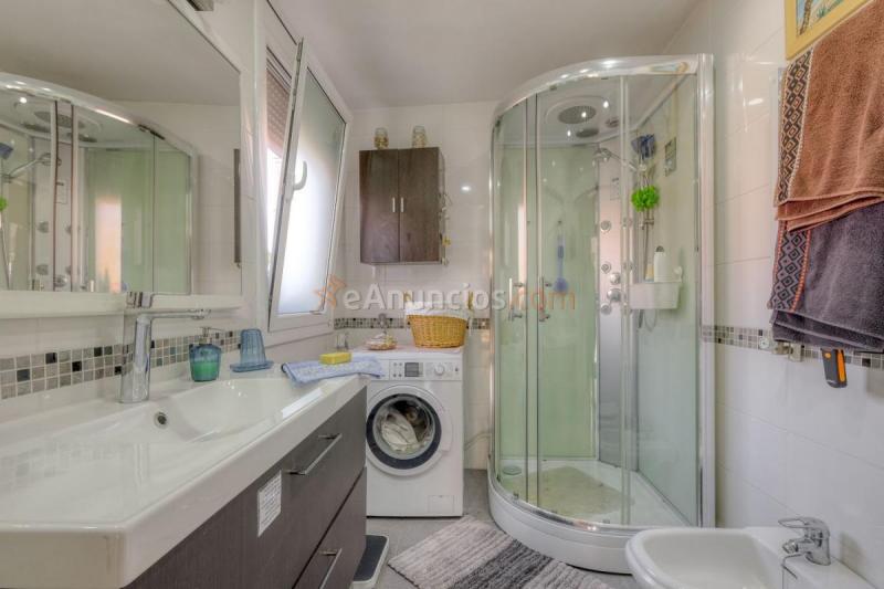 Adosado en venta en  Centre, Sant Quirze del Valls